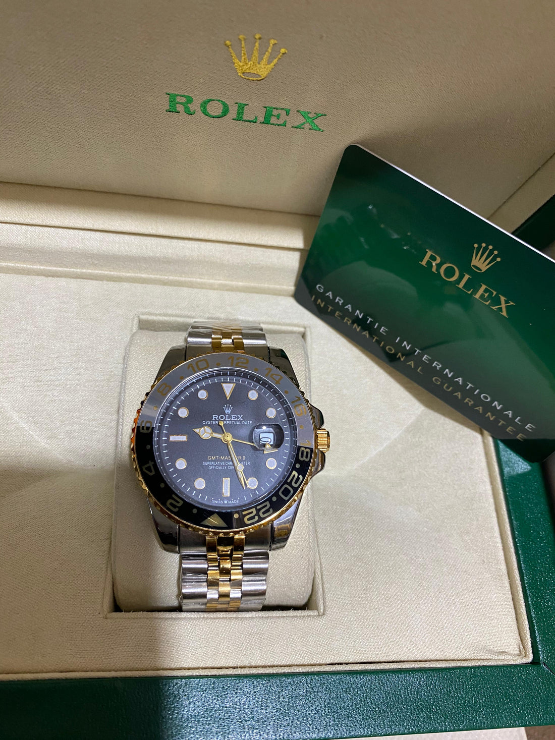 Rolex submariner rotating dial